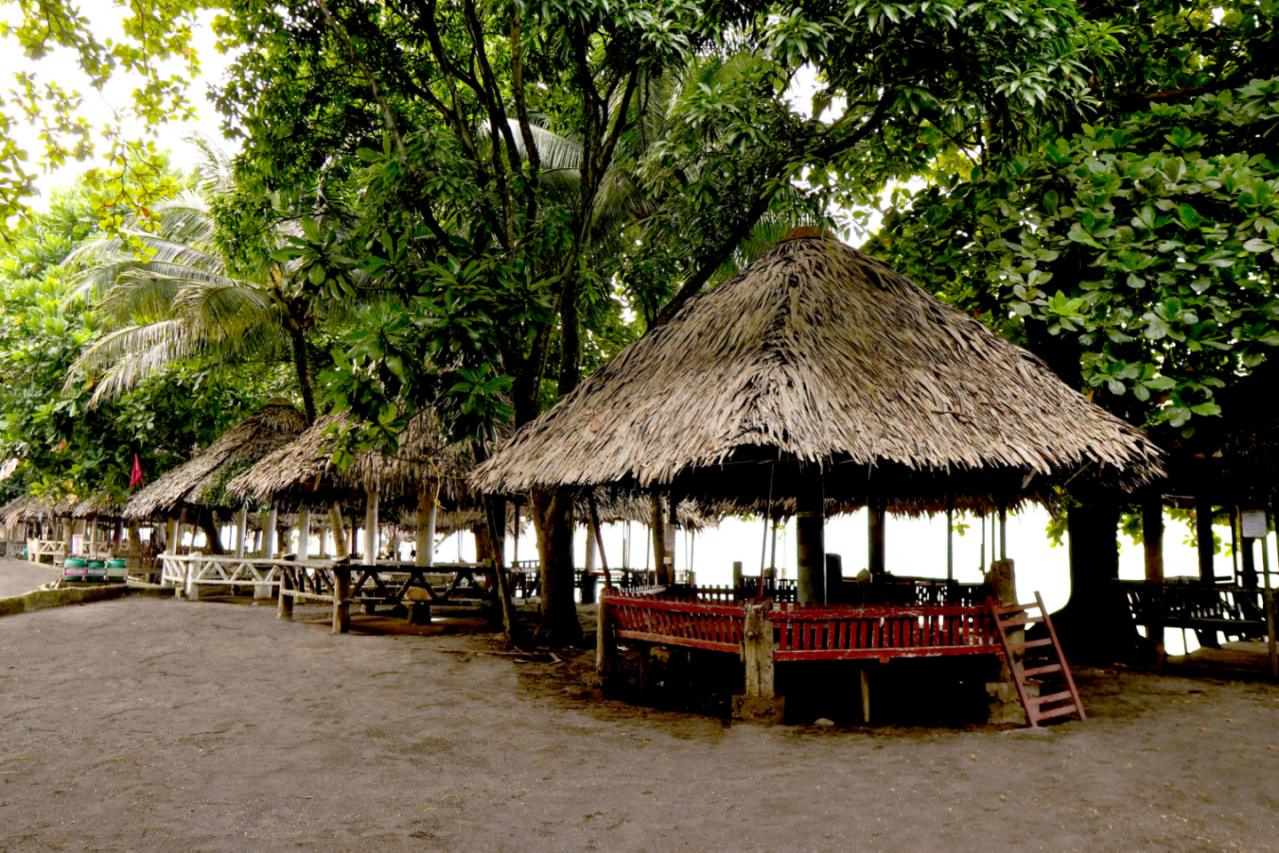 Vales Beach Resort
